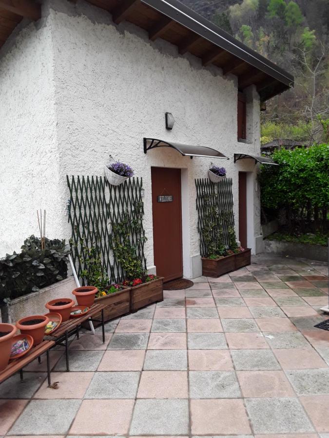 B&B Naquane 2 Capo di Ponte Bagian luar foto